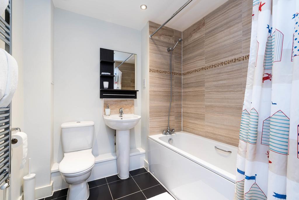 Greenwich House London Room photo