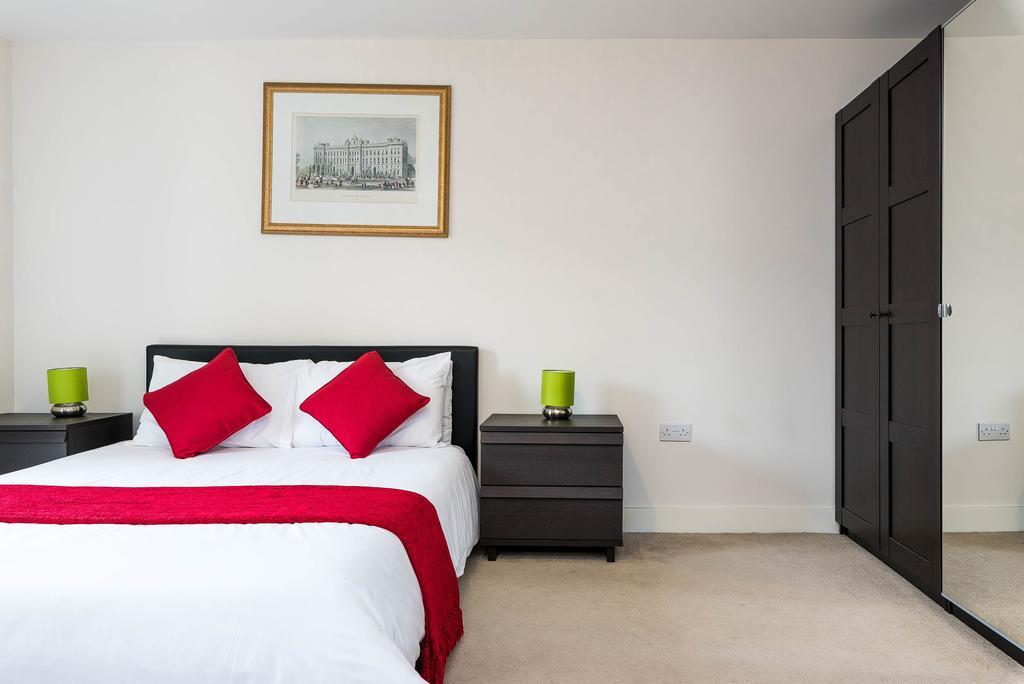 Greenwich House London Room photo